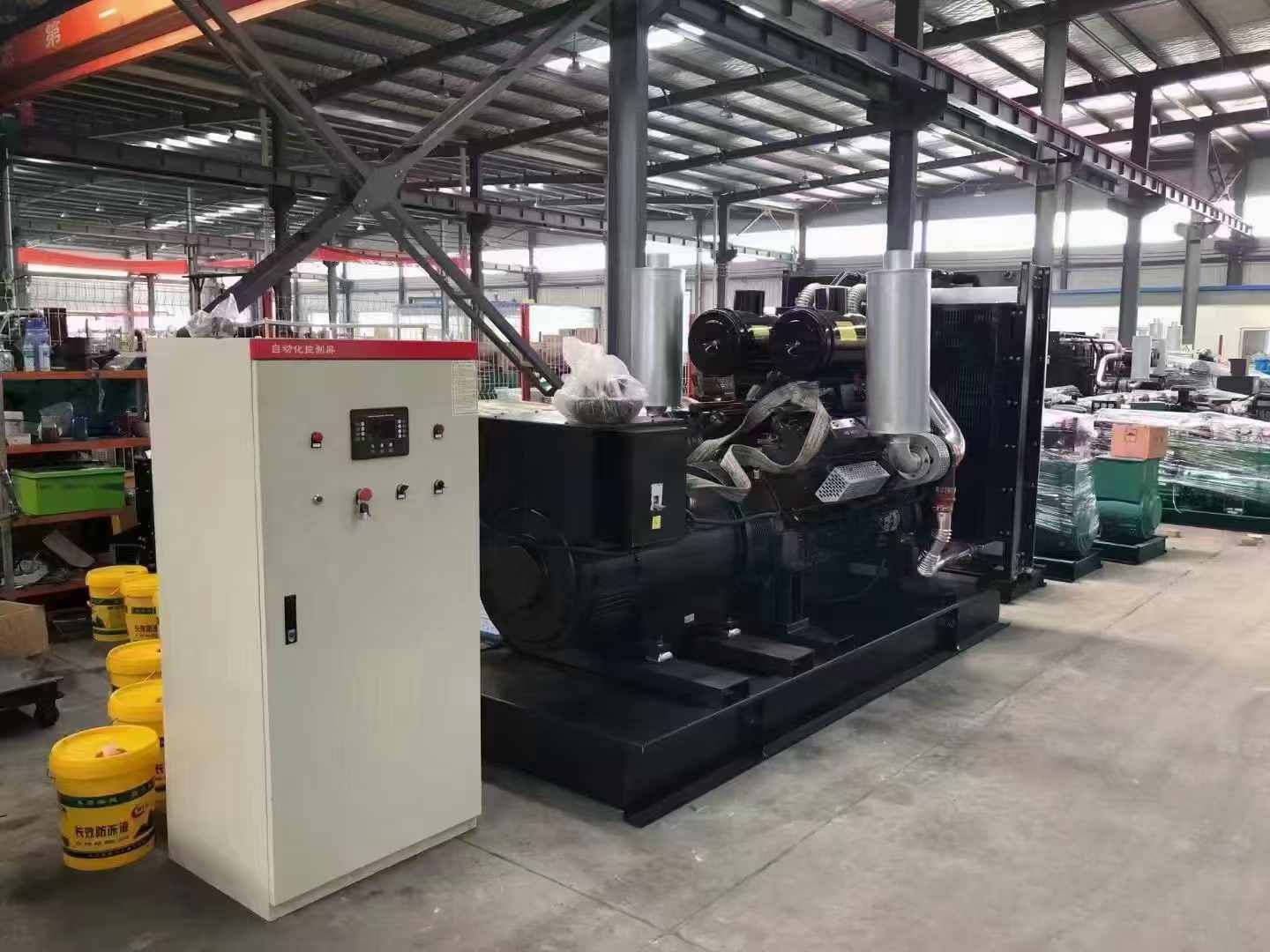 南林乡柴油发电机运行时的噪音和振动水平如何？