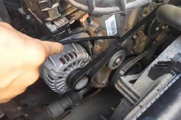 南林乡转速传感器的工作原理是什么？