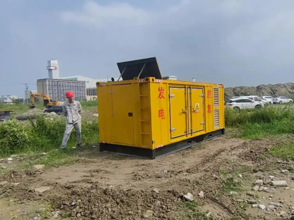 南林乡冬季低温环境下，发电机组启动电瓶的容量需求是否会增加？