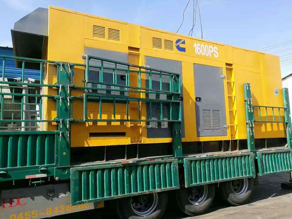 南林乡测量水冷式机油散热器密封件尺寸时的注意事项有哪些？